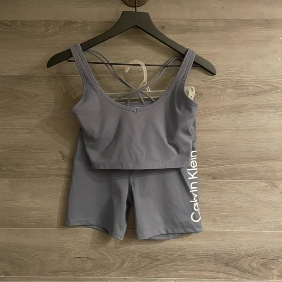 Calvin Klein Performance Set - Picture 1 of 11